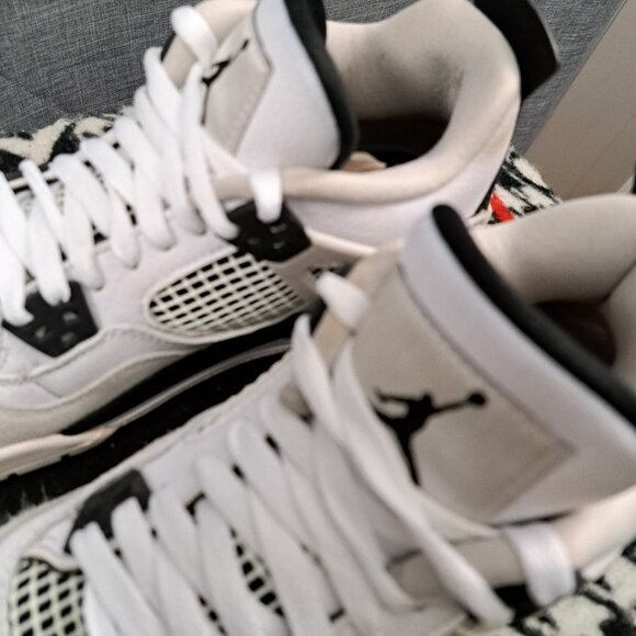 Size 6.5Y Nike Air Jordan 4 Retro Mid Military Black - Picture 9 of 16